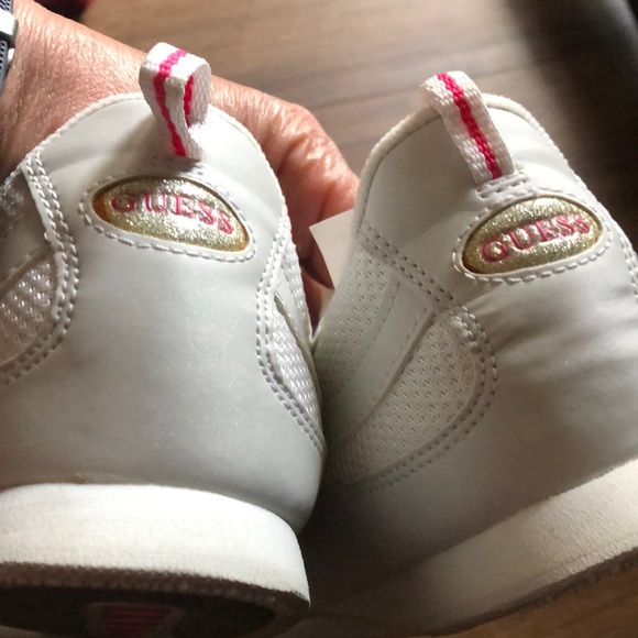Guess shoes size 9 - Picture 6 of 6